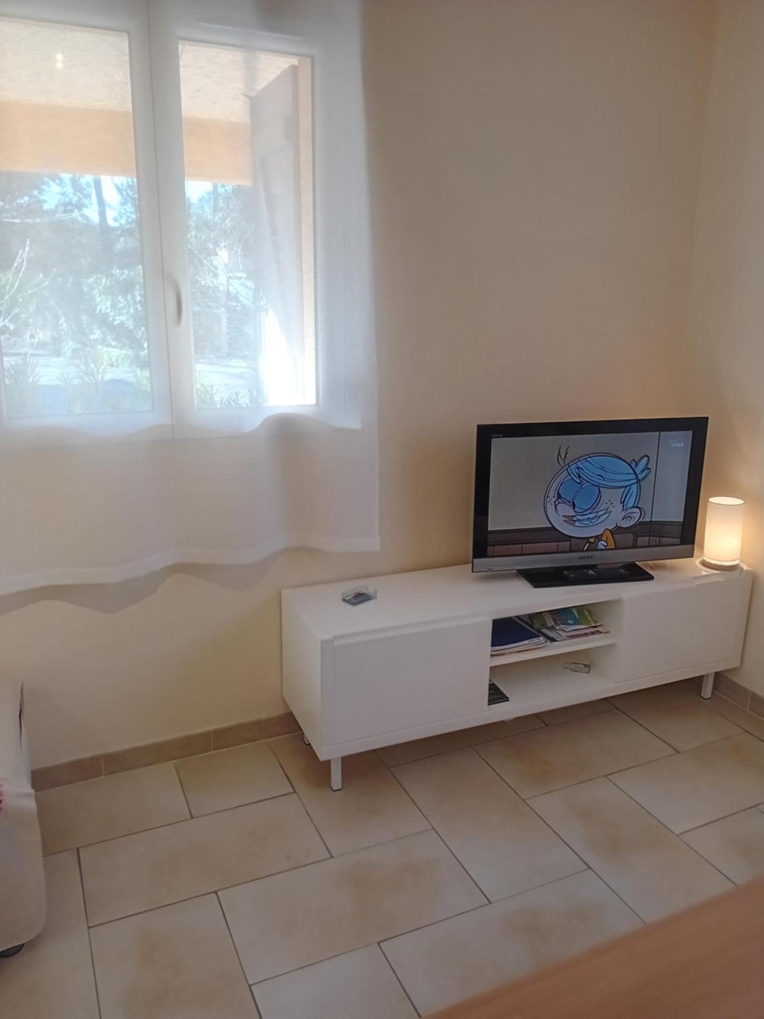 Garéoult Pavillon Independant 45M2 4 Personnes 아파트 외부 사진